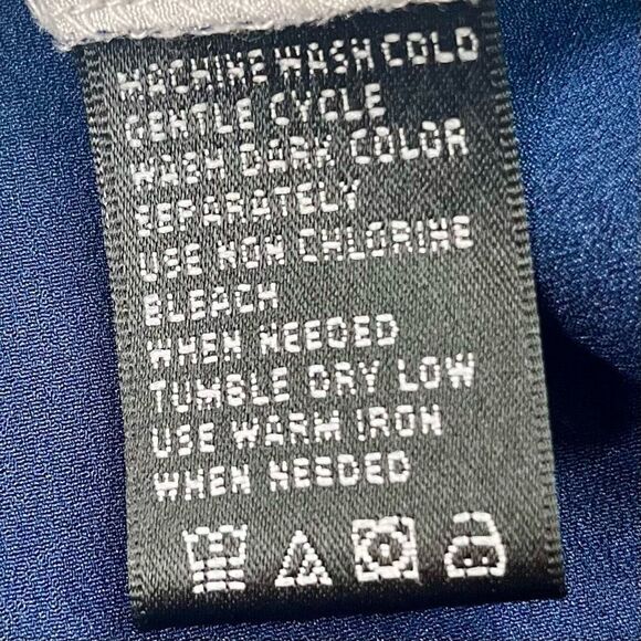 August Silk 1/2 Button Long Sleeve Blouse Large - Picture 9 of 10